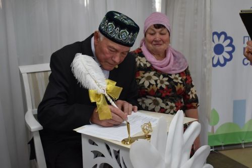 Балтачта 50 ел бергә матур тормыш корган 50 парны хөрмәтлиләр (бик күп фото)