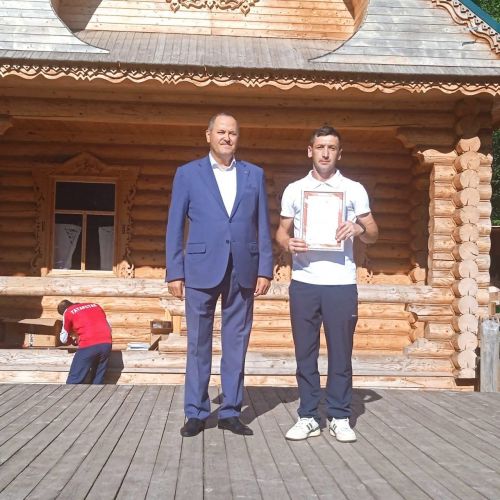 Физ­куль­ту­ра­­чы­лар кө­не киң масштабта билгеләп үтелде (бик куп фото)