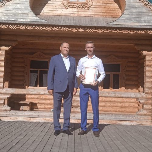 Физ­куль­ту­ра­­чы­лар кө­не киң масштабта билгеләп үтелде (бик куп фото)