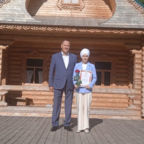 Физ­куль­ту­ра­­чы­лар кө­не киң масштабта билгеләп үтелде (бик куп фото)
