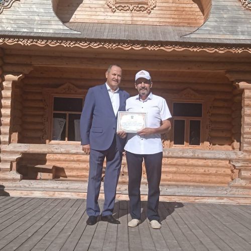 Физ­куль­ту­ра­­чы­лар кө­не киң масштабта билгеләп үтелде (бик куп фото)
