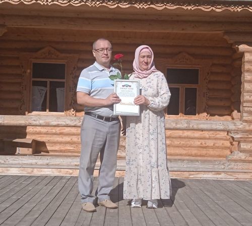 Физ­куль­ту­ра­­чы­лар кө­не киң масштабта билгеләп үтелде (бик куп фото)