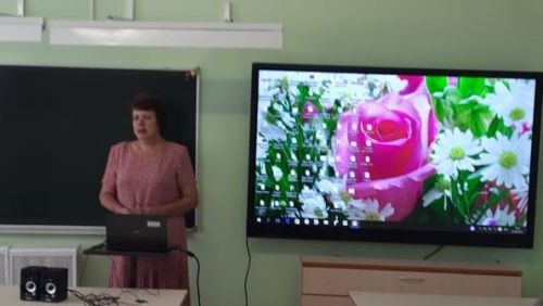 Удмурт теле һәм әдәбияты укытучыларының август конференциясенең секция утырышы булды (фото)