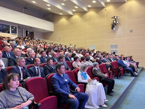 Мәгариф хезмәткәрләренең август конференциясенең пленар утырышы узды (фото)