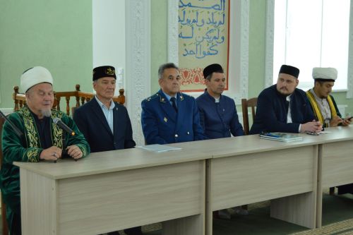 Балтач үзәк мәчетендә имамнар җыелышы узды (фото)