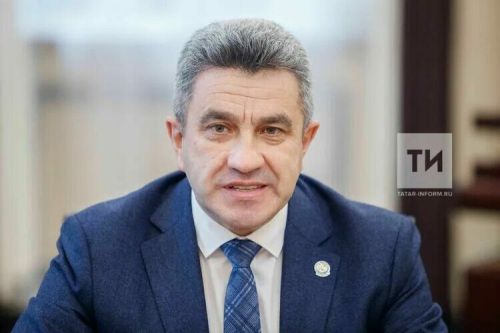 Илсур Һадиуллин ни өчен биш көнлек укытуга күчмәүнең сәбәбен атады
