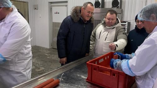 Район башлыгы  Кунырда шәхси эшмәкәр Алмаз Гыйләҗев ширкәтендә булды (фото)