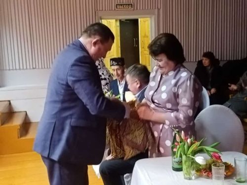Шодада лаеклы ялга китүчеләр өчен “Урыныгыз булсын гел түрдә” дип исемләнгән зур бәйрәм оештырдылар (фото)