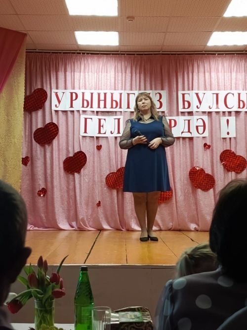 Шодада лаеклы ялга китүчеләр өчен “Урыныгыз булсын гел түрдә” дип исемләнгән зур бәйрәм оештырдылар (фото)