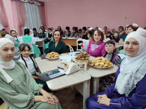 Норма мәктәбендә «Мин әни кызы» бәйгесе узды (+фото)