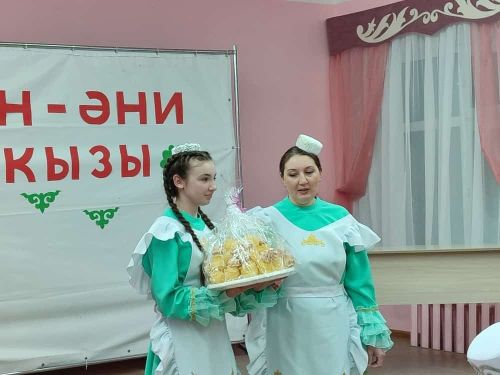 Норма мәктәбендә «Мин әни кызы» бәйгесе узды (+фото)