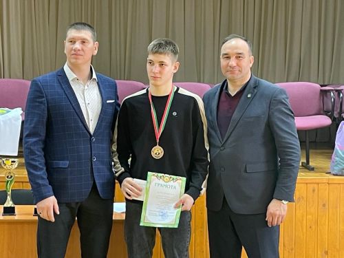 Сөенечле дә, бераз көенечле дә бәйге... (фото)