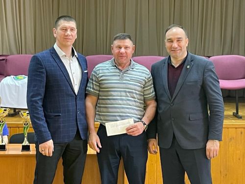 Сөенечле дә, бераз көенечле дә бәйге... (фото)