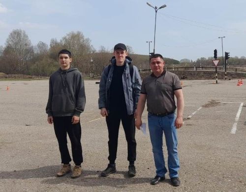 Балтачта машинада һәм тракторда оста йөрүче укучыларны ачыкладылар (фото)