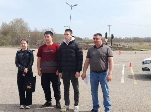 Балтачта машинада һәм тракторда оста йөрүче укучыларны ачыкладылар (фото)