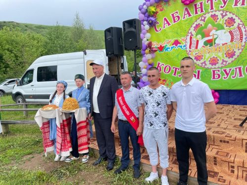 Чутайда бүген бәйрәм  (фото)