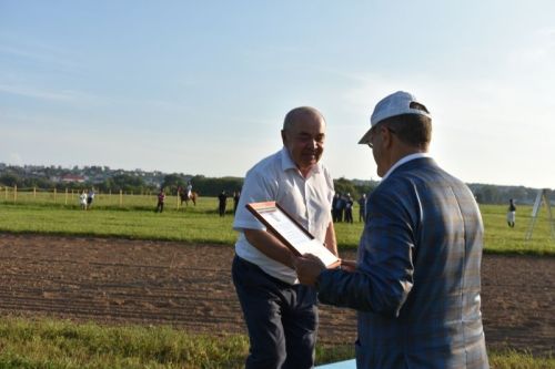 Балтачта Республика көненә багышланган ат чабышы үткәрелде (фото)