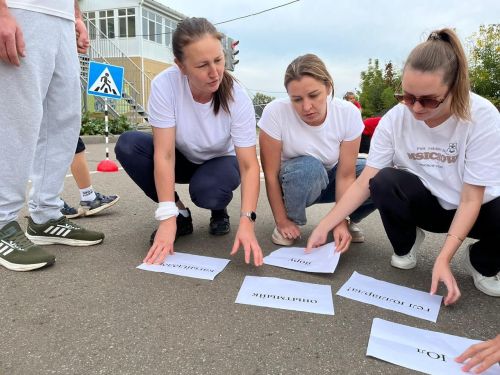 2нче номерлы балалар бакчасында  «Юлларда сак булыйк!» исемле квест-уен үткәргәннәр (фото)