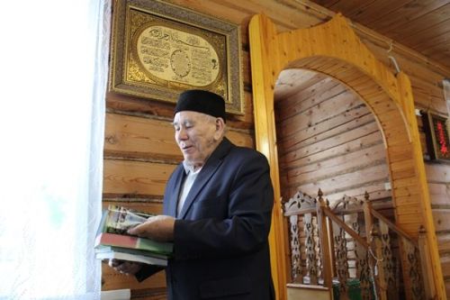 Бүген Түнтәр авылында кызлар өчен салыначак мәдрәсәгә нигез ташы салынды