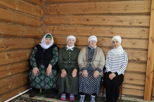 Бүген Түнтәр авылында кызлар өчен салыначак мәдрәсәгә нигез ташы салынды