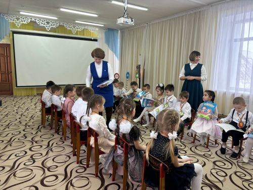 Беренче номерлы балалар бакчасында кем кунакта булган?