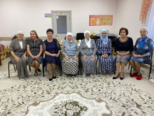 «Каенкай» балалар бакчасы үз өлкәннәрен хөрмәтләде