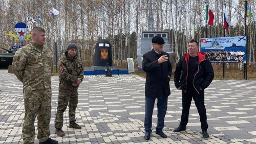Балтач районы башлыгы махсус хәрби операциядәге хәрби частька «Газель» машинасы бүләк итте