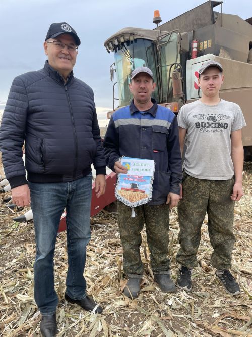 Вымпел — алдынгыларда