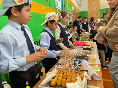 Бакый Зыятдинов исемендәге гимназиядә көзге ярминкә узды