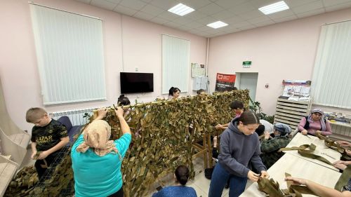 Смәел  мәктәбе волонтерлары «Үзебезнекеләргә ярдәм итәбез» акциясендә катнаштылар