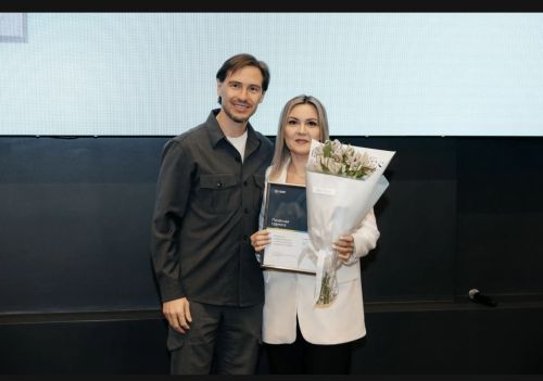 Ләйсән Ильясова Мактау таныклыгы белән бүләкләде