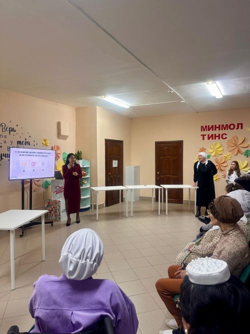 «Факел» клубында «Әниләрдә күңел җылысы» дип исемләнгән бәйрәм чарасы узды