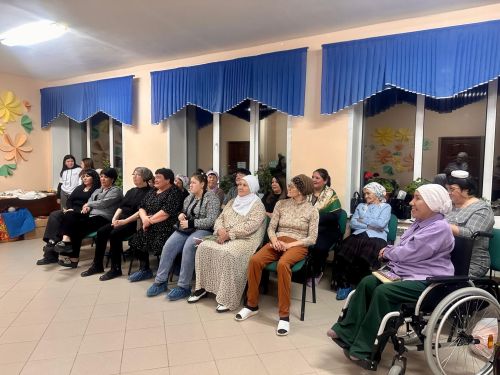 «Факел» клубында «Әниләрдә күңел җылысы» дип исемләнгән бәйрәм чарасы узды