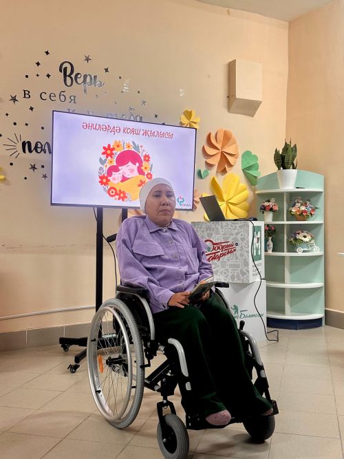 «Факел» клубында «Әниләрдә күңел җылысы» дип исемләнгән бәйрәм чарасы узды