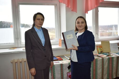 Николай Никифоров лыдӟисьёсыз доры «Гондыр эктон» книгаеныз берытскиз