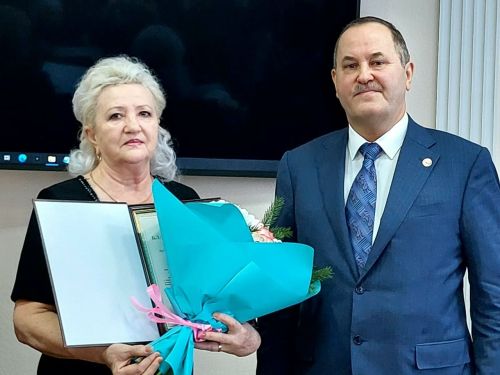 Бүген волонтер Елена Вәлиеваның гомер бәйрәме!