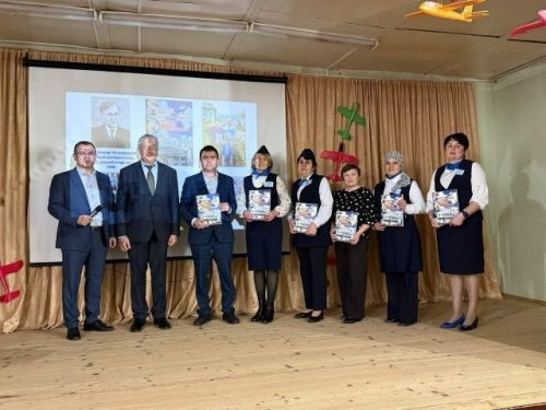 Смәел мәктәбендә «КАИ — тормышка канатлар» фәнни-гамәли конференциясе үтте