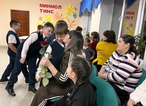 «Факел»да әниләр бәйрәме узды
