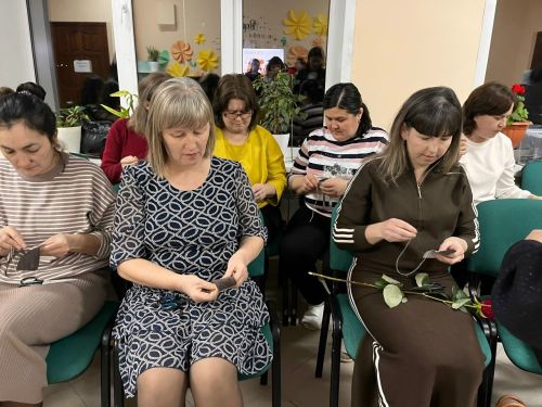 «Факел»да әниләр бәйрәме узды