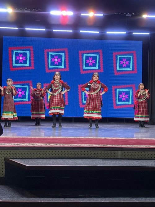 «Анайлык – со огдыре ик сюлмаськон но, шумпотон но»