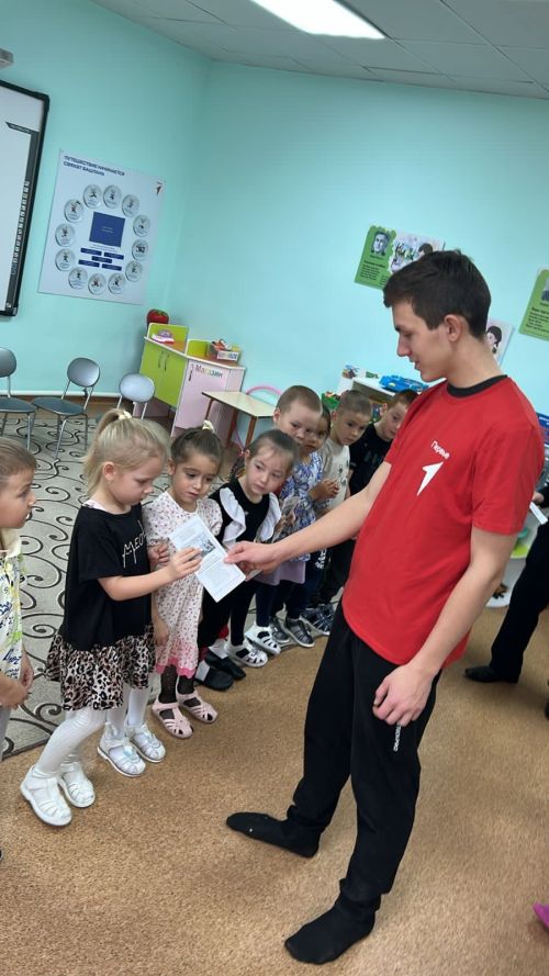 Салавыч балалар бакчасында «Халык бердәмлегендә — Ил көче!» дигән чара узган