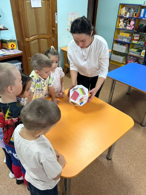 Салавыч балалар бакчасында «Халык бердәмлегендә — Ил көче!» дигән чара узган