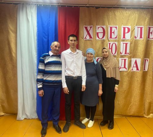 Шодалылар Дәнифне армиягә озатты