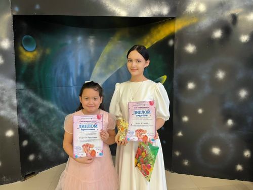 Нәфисә өченче дәрәҗә лауреат исемен алса,  Зилия исә Гран-при иясе