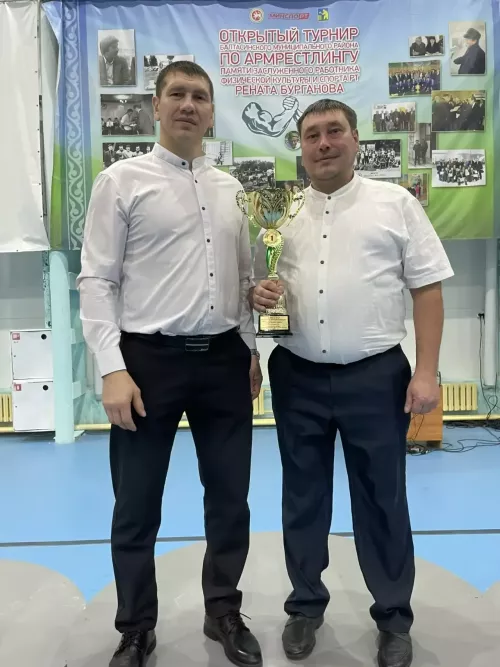 Балтачта Ренат Борһанов истәлегенә узган кул көрәше ярышында кемнәр җиңде?