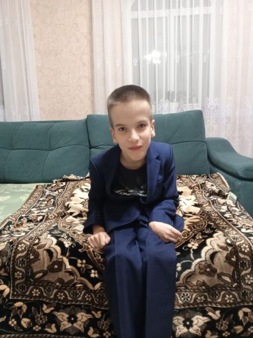 Балтач үзәк  хастаханәсе профсоюзы хезмәткәрләренең мөмкинлекләре чикләнгән балаларын бүләкләр белән куандырган