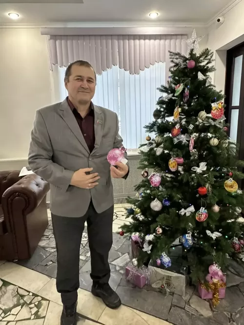 Балтачта җитәкчеләр «Теләкләр чыршысы» акциясенә кушылды