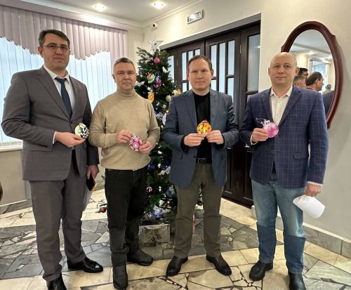 Балтачта җитәкчеләр «Теләкләр чыршысы» акциясенә кушылды