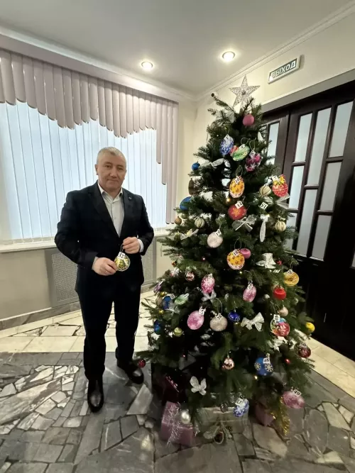 Балтачта җитәкчеләр «Теләкләр чыршысы» акциясенә кушылды