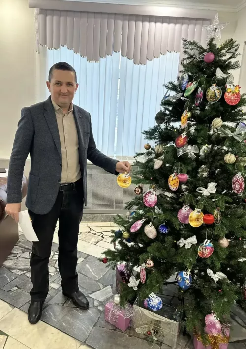 Балтачта җитәкчеләр «Теләкләр чыршысы» акциясенә кушылды